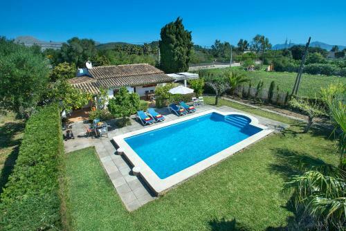 Lovely Villa Llenaire In A Great Location