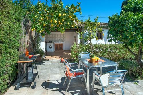 Lovely Villa Llenaire In A Great Location
