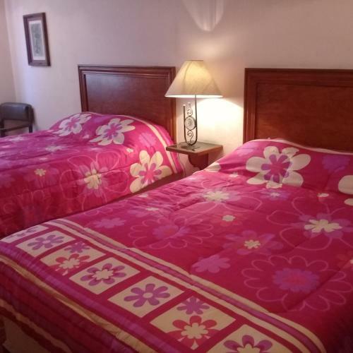 Hotel 12 Reales