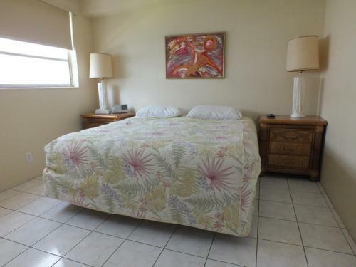 Hotel Holiday Isle Yacht Club