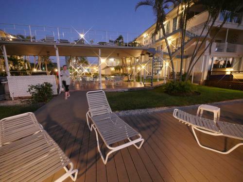 Hotel Holiday Isle Yacht Club
