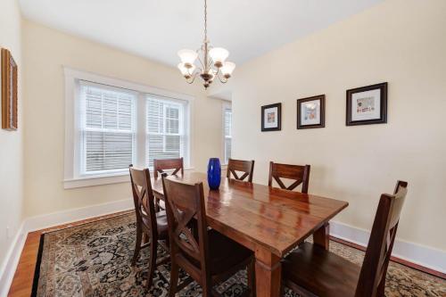 Prytania Street Apartments
