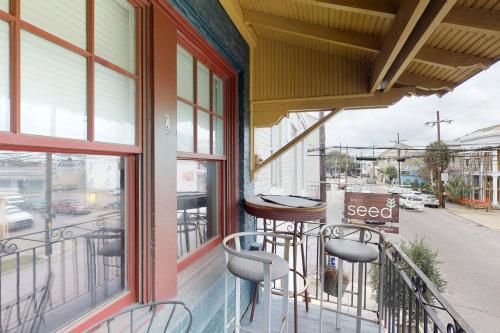 Prytania Street Apartments