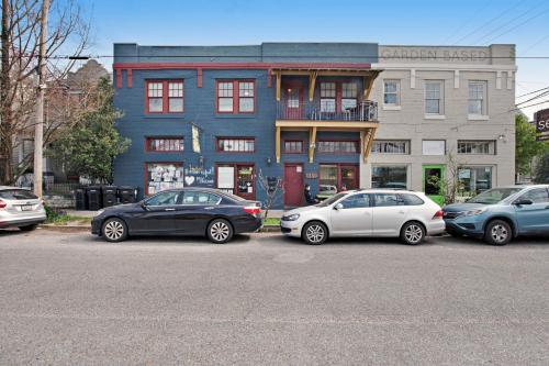 Prytania Street Apartments
