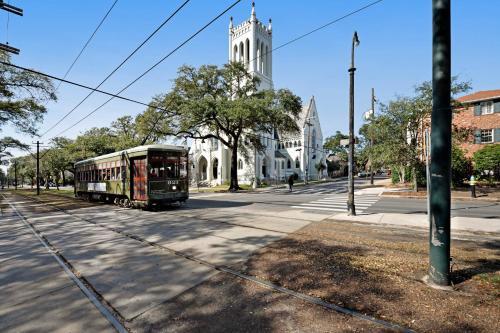 Prytania Street Apartments