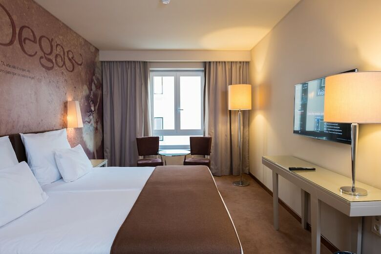 Hotel Vila Gale Porto Ribeira