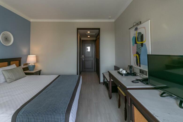 Lara Park Hotel