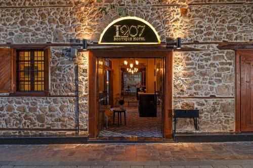 Hotel 1207