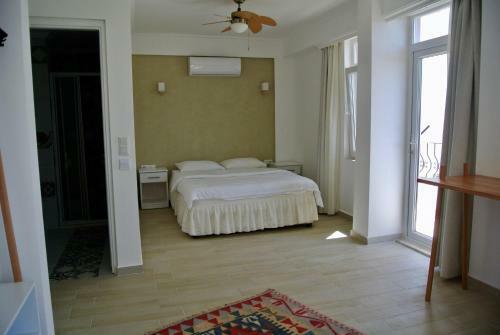 Hotel Hideaway