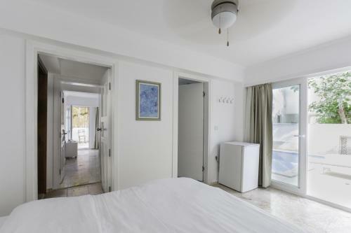 Hotel Hideaway
