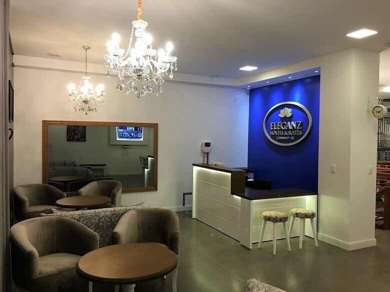 Eleganz Hostel & Suites