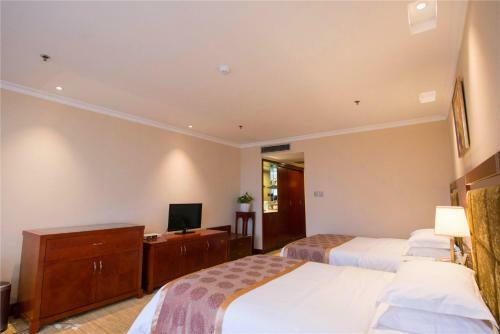 River Romance Hotel