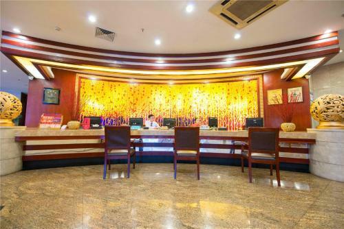 River Romance Hotel