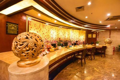 River Romance Hotel