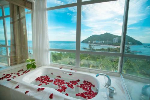 Hotel Sunshine Resort Intime Sanya