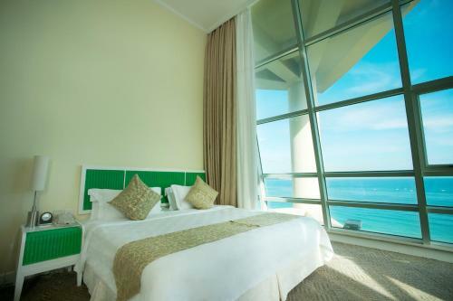 Hotel Sunshine Resort Intime Sanya
