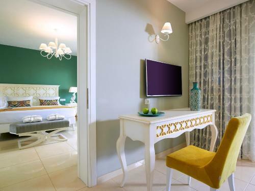 Hotel Anemos Luxury Grand Resort