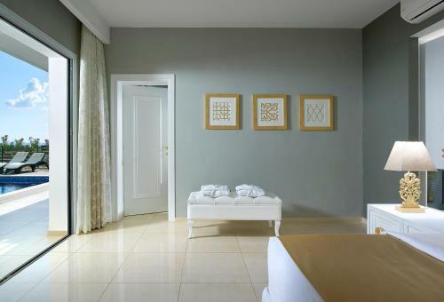 Hotel Anemos Luxury Grand Resort