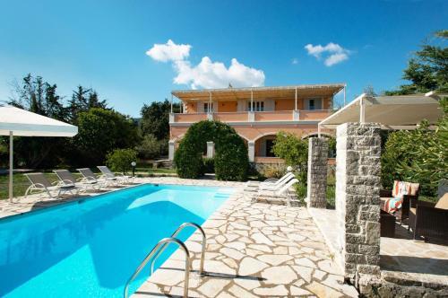 Kassiopi Villa Sleeps 10 Pool Air Con Wifi