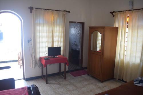 Hostal Bribon Guest House