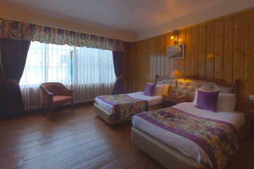 Hotel Mount Himalayan Resort
