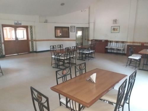 Hotel Tourist Village Khajuraho