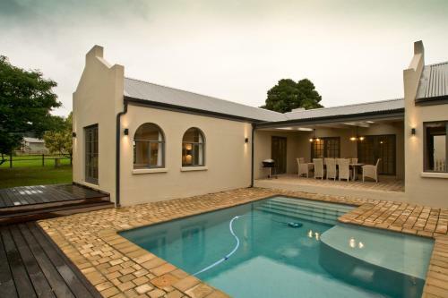 Villa Rare Earth Country House