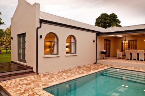 Villa Rare Earth Country House