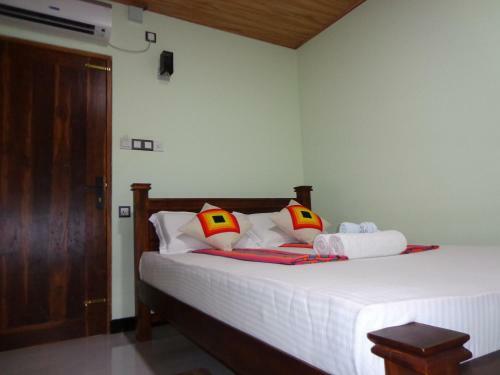 Hotel Rajarata Reach Resort