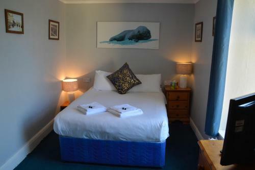 Hotel Llanerch Inn