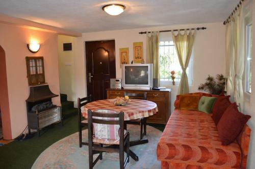 Hondo Holiday Home