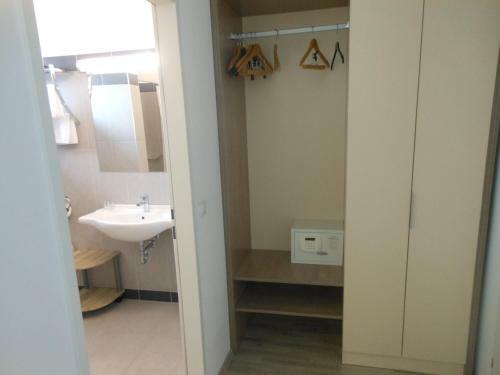 Hostal Hotel Garni Neud�rfl