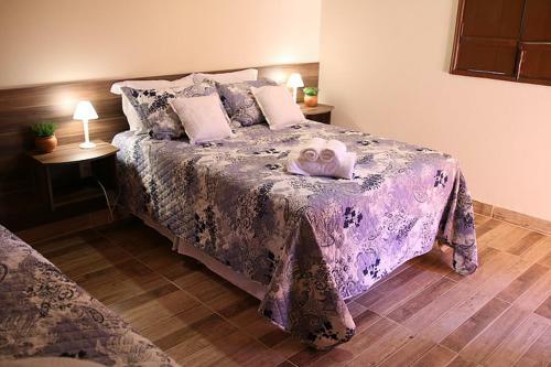 Bed & Breakfast Pantanal Ranch Meia Lua