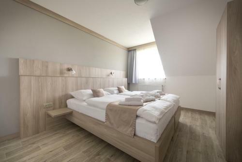 Hotel Wellness Penzion Medli?ky