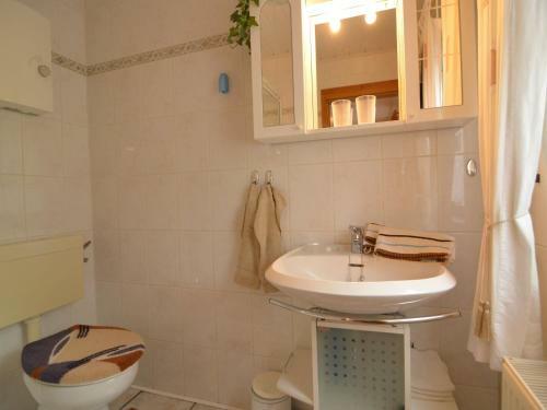 Spacious Apartment In Deudesfeld With Garden