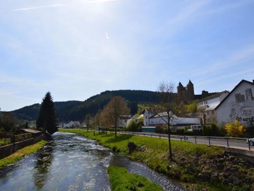 Spacious Apartment In Deudesfeld With Garden