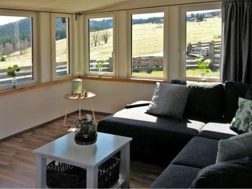 Comfortable Chalet Near Forest In Gehlberg