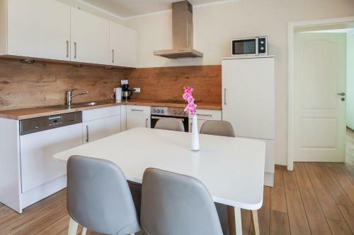 Apartamentos Buedlfarm-huehnerstall