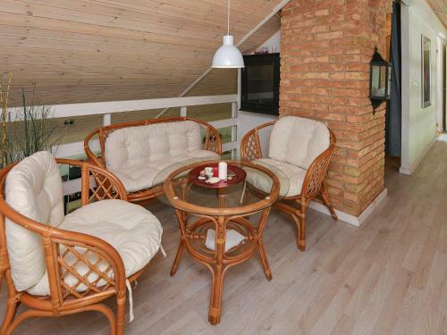 Three-bedroom Holiday Home In N�rre Nebel 4