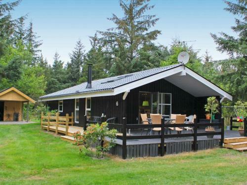 Two-bedroom Holiday Home In Oksb�l 7