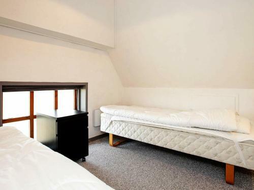 Four-bedroom Holiday Home In Hvide Sande 3