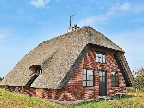 Four-bedroom Holiday Home In Hvide Sande 3