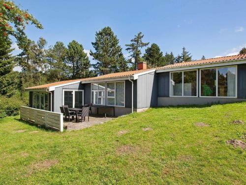 Three-bedroom Holiday Home In Knebel 22