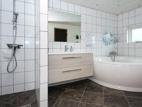 Four-bedroom Holiday Home In Haderslev 5