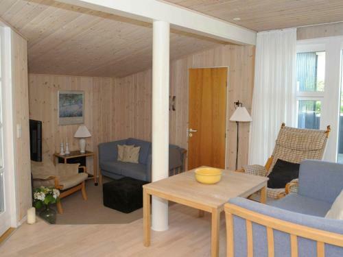 Three-bedroom Holiday Home In Vejers Strand 7