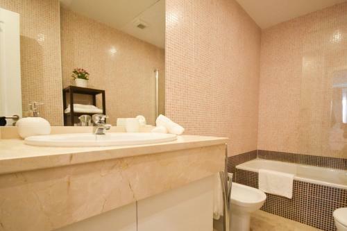 Apartamento Penthouse Balcones Del Lago Ist�n Marbella