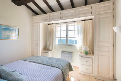 La Garde-freinet Villa Sleeps 8 Pool Air Con Wifi
