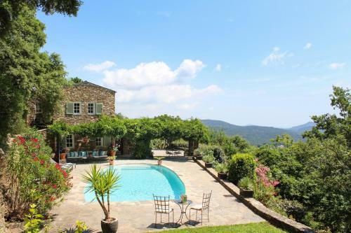 La Garde-freinet Villa Sleeps 8 Pool Air Con Wifi