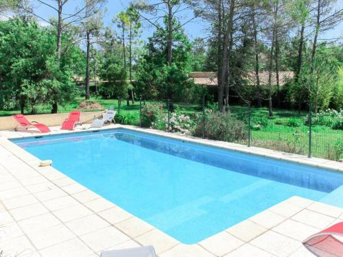 Ferienhaus Mit Pool St. Paul-en-for�t 100s