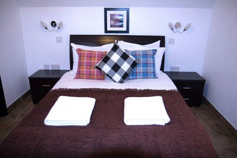 Bed & Breakfast Atz&h Inn